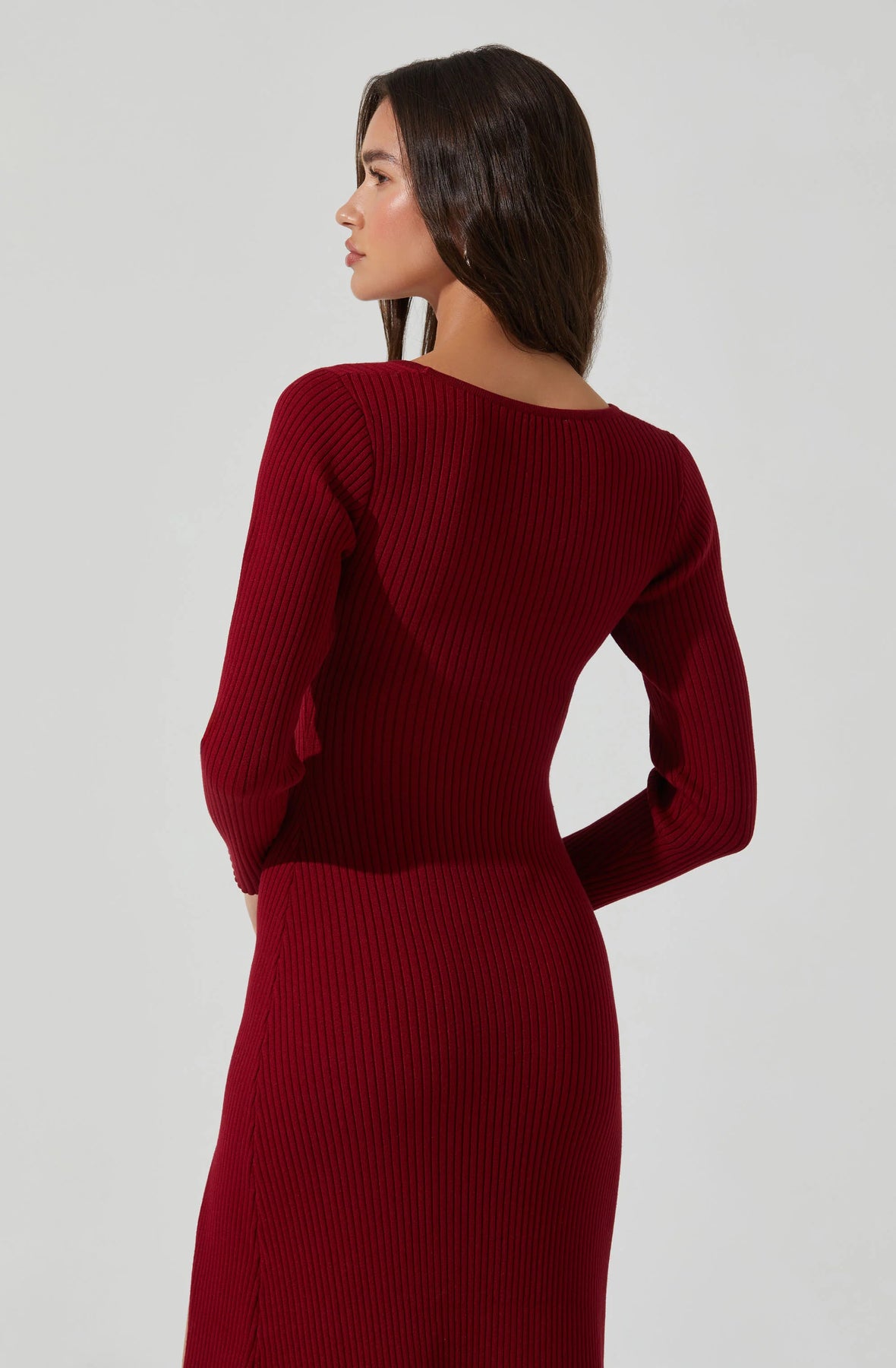 Kylie Red Ribbed Sweater Dress Kylie Jenner Just Found The Coolest Jumper Dress In COS Who Kylie Red Ribbed Sweater Dress Kylie Jenner Just Found The Coolest Jumper Dress In COS Who